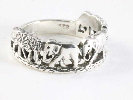Zilveren ring met olifanten afbeelding 1
