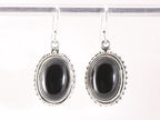 Bewerkte ovale zilveren oorbellen met onyx afbeelding 4
