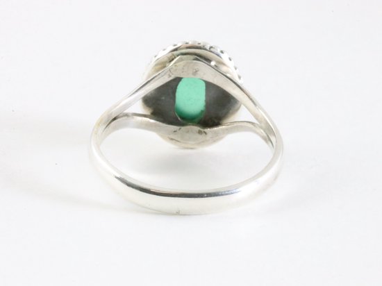 Bewerkte zilveren ring met jade afbeelding 3
