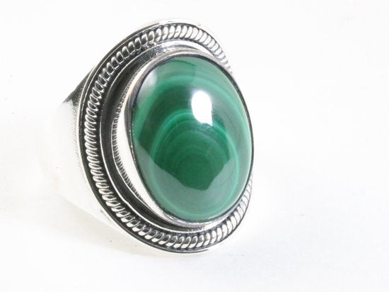 Bewerkte zilveren ring met malachiet afbeelding 1