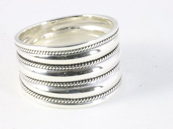 Brede hoogglans zilveren ring met fijne kabelpatronen afbeelding 1