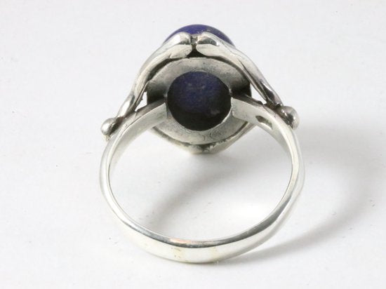 Bewerkte zilveren ring met lapis lazuli afbeelding 3