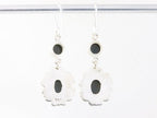 Lange bewerkte zilveren oorbellen met onyx afbeelding 3