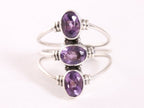 Opengewerkte zilveren ring met 3 amethist stenen afbeelding 4