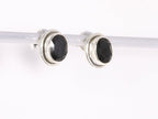 Fijne ovale zilveren oorstekers met onyx afbeelding 2