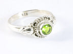 Fijne bewerkte zilveren ring met peridoot afbeelding 1
