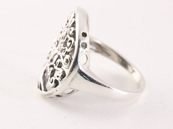 Ronde opengewerkte zilveren ring met levensboom afbeelding 2