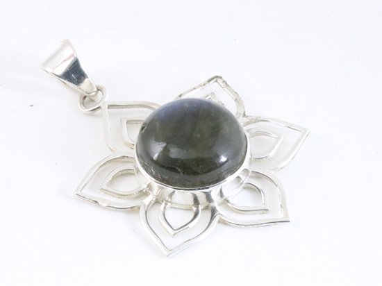 Opengewerkte bloemvormige zilveren hanger met labradoriet afbeelding 2