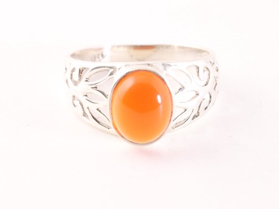 Opengewerkte zilveren ring met carneool afbeelding 4