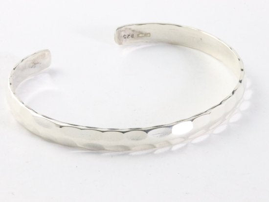 Gehamerde zilveren klemarmband afbeelding 1