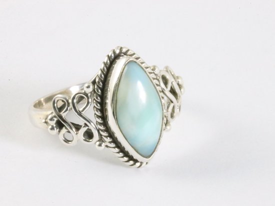 Fijne bewerkte zilveren ring met larimar afbeelding 1