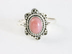Fijne bewerkte zilveren ring met roze opaal afbeelding 4