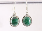 Bewerkte ovale zilveren oorbellen met malachiet afbeelding 4