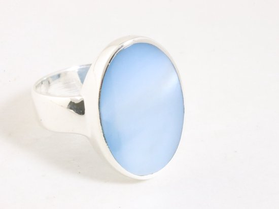 Ovale hoogglans zilveren ring met blauwe schelp afbeelding 1