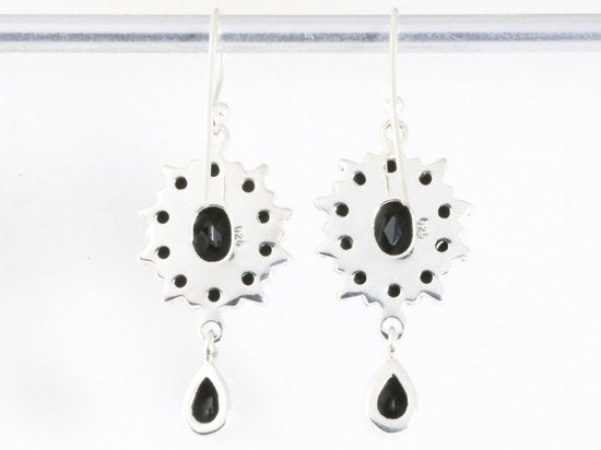 Zilveren oorbellen met gefacetteerde onyx afbeelding 2