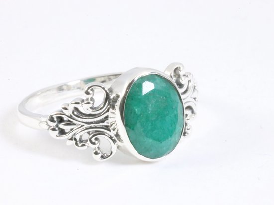 Fijne bewerkte zilveren ring met smaragd afbeelding 1