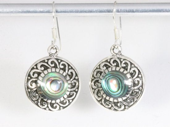 Bewerkte ronde zilveren oorbellen met abalone schelp afbeelding 4