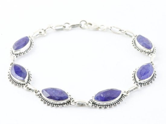 Bewerkte zilveren armband met blauwe saffier afbeelding 1