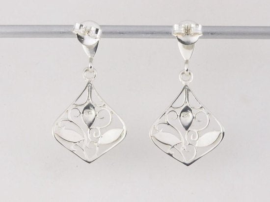 Fijne opengewerkte zilveren oorstekers met groene turkoois afbeelding 2