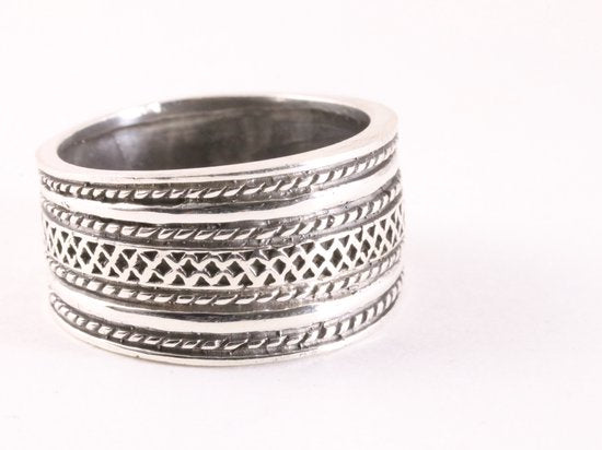 Brede zilveren ring met kabelpatronen afbeelding 1
