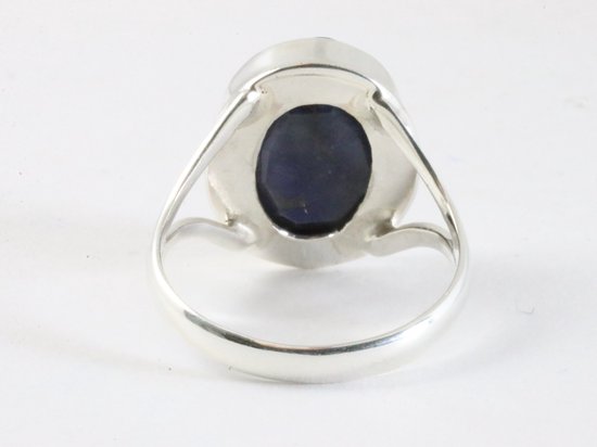 Ovale zilveren ring met blauwe saffier afbeelding 3
