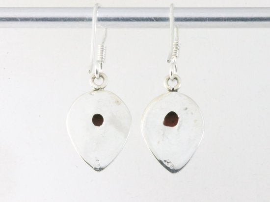 Fijne bewerkte zilveren oorbellen met rode tijgeroog afbeelding 3