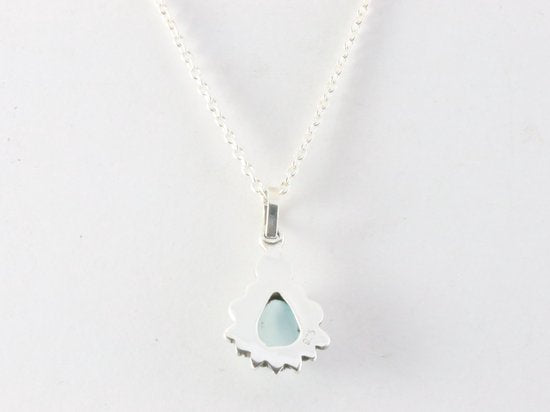 Fijne bewerkte zilveren hanger met aqua chalcedoon aan ketting afbeelding 3
