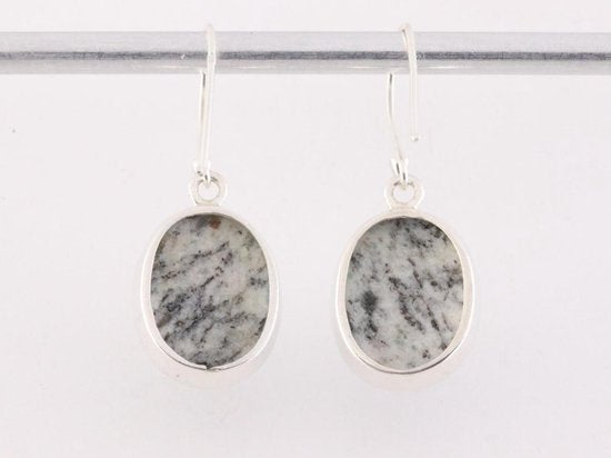 Ovale zilveren oorbellen met K2 jaspis afbeelding 3