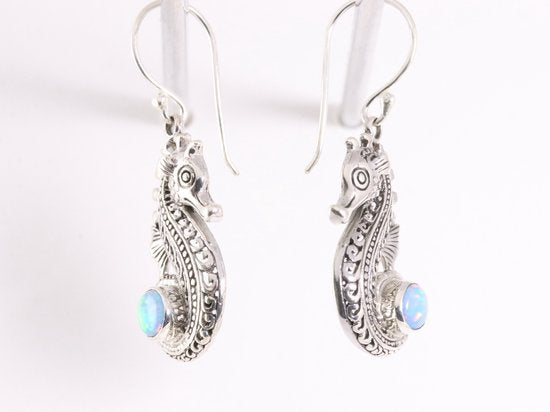 Zilveren zeepaardjes oorbellen met Australische opaal afbeelding 2