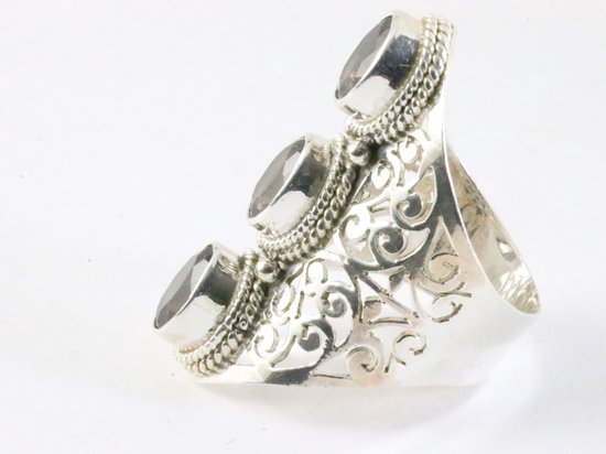 Langwerpige opengewerkte zilveren ring met rookkwarts afbeelding 2