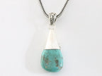 Traditionele bewerkte zilveren hanger met Tibetaanse turkoois aan ketting afbeelding 3