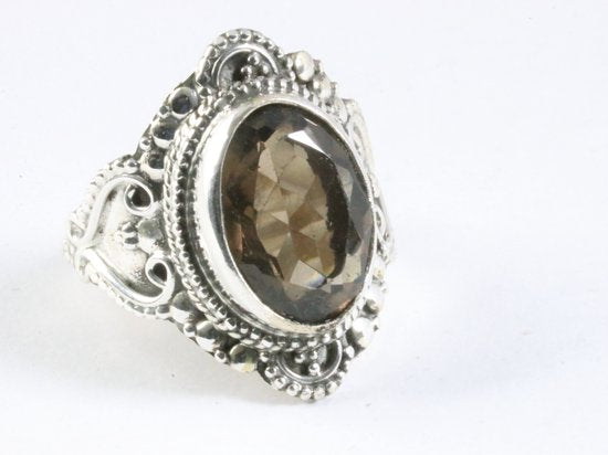 Bewerkte zilveren ring met rookkwarts afbeelding 1