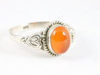 Bewerkte zilveren ring met carneool afbeelding 1