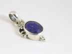 Fijne bewerkte zilveren hanger met blauwe saffier afbeelding 2