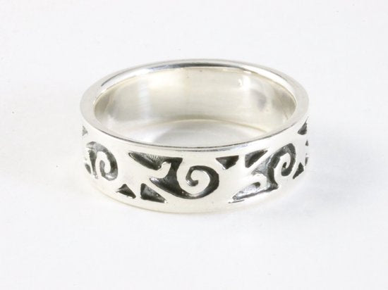 Zilveren ring met fantasie gravering afbeelding 1