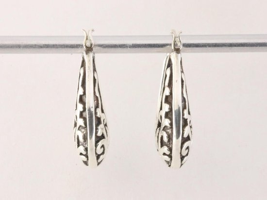 Bewerkte ovale zilveren oorringen afbeelding 2