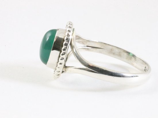 Bewerkte zilveren ring met jade afbeelding 2