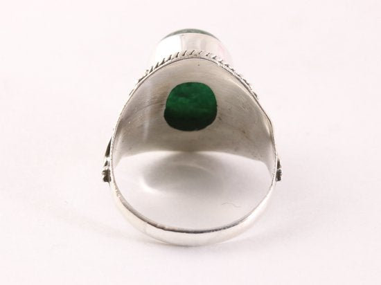 Bewerkte zilveren ring met jade afbeelding 3
