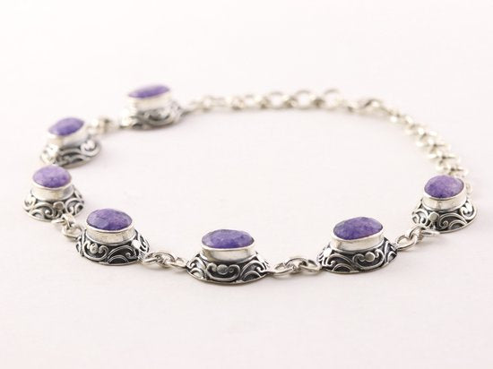 Bewerkte zilveren armband met blauwe saffier afbeelding 2