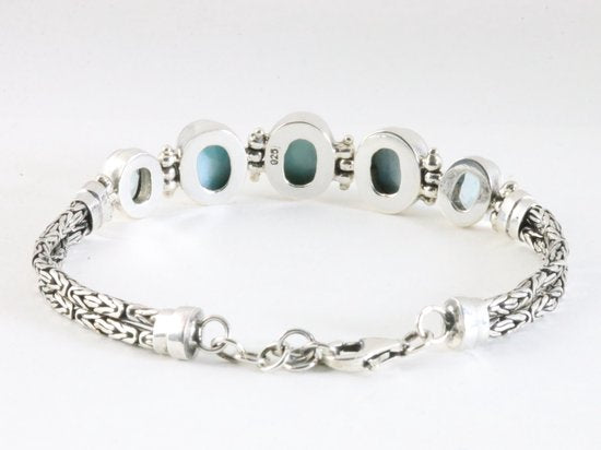 Traditionele zilveren armband met larimar, blauwe topaas en koningsschakels afbeelding 3