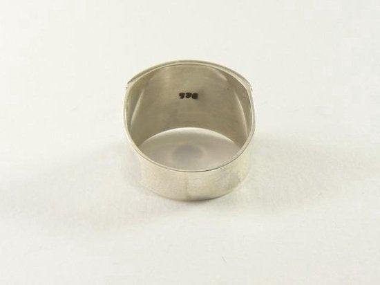 Traditionele bewerkte zilveren ring met 18k gouden banden afbeelding 2