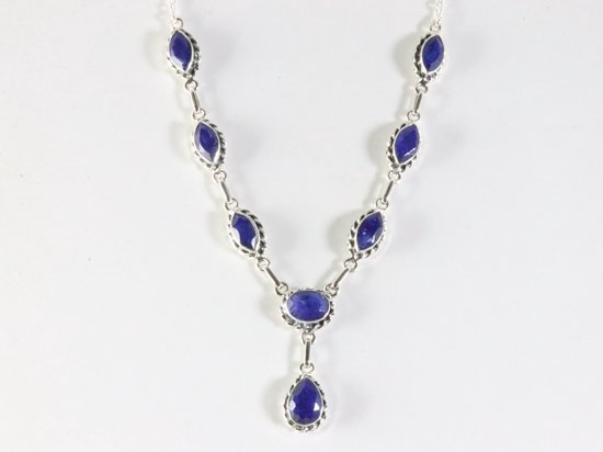 Bewerkte zilveren ketting met blauwe saffier afbeelding 3