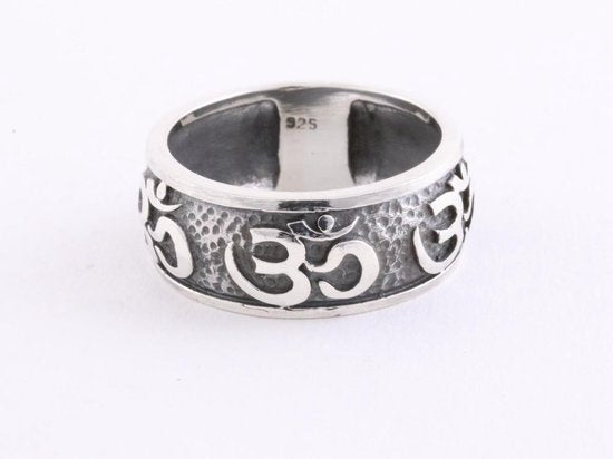 Zilveren ring met ohm tekens afbeelding 1
