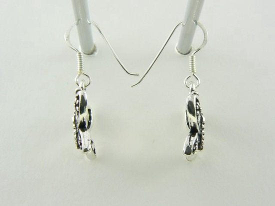 Zilveren vlindervormige oorbellen afbeelding 2