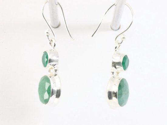 Zilveren oorbellen met smaragd en groene chalcedoon afbeelding 2