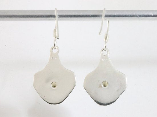 Bewerkte zilveren oorbellen met regenboog maansteen afbeelding 3