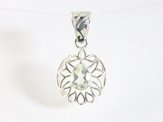 Fijne opengewerkte zilveren hanger met groene amethist afbeelding 1