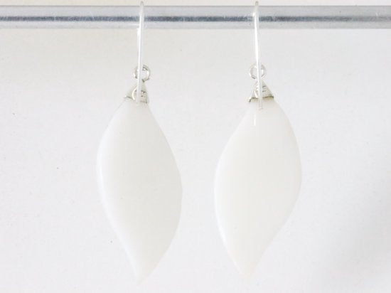 Zilveren oorbellen met parelmoer afbeelding 2