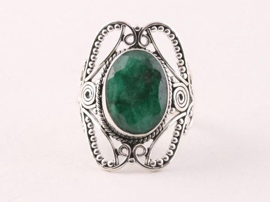 Opengewerkte zilveren ring met smaragd afbeelding 4