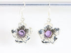 Bloemvormige zilveren oorbellen met amethist afbeelding 3